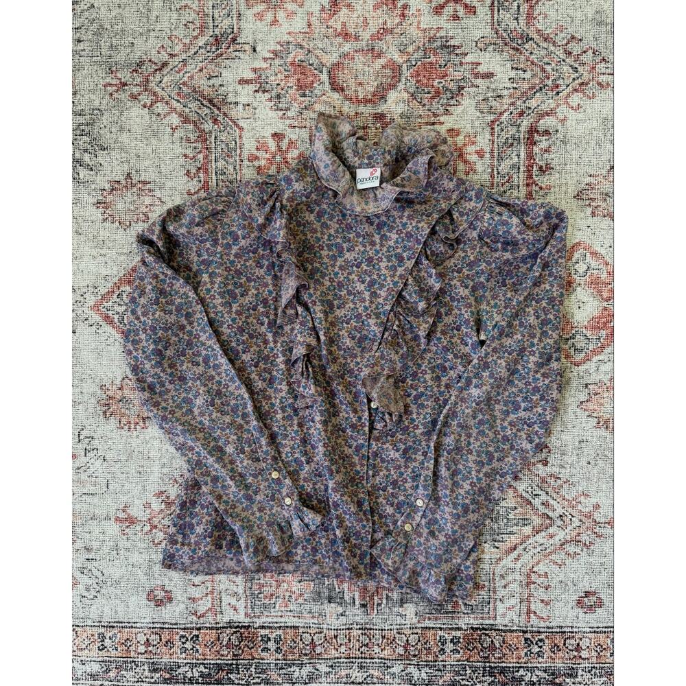 Vintage button up Blouse